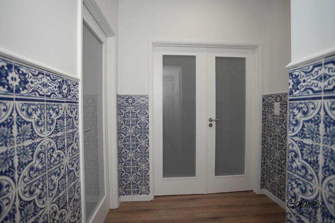 Downtown 3 Bedroom With Balcony - Quiet Street - Family Friendly - Groups OOporto Esterno foto